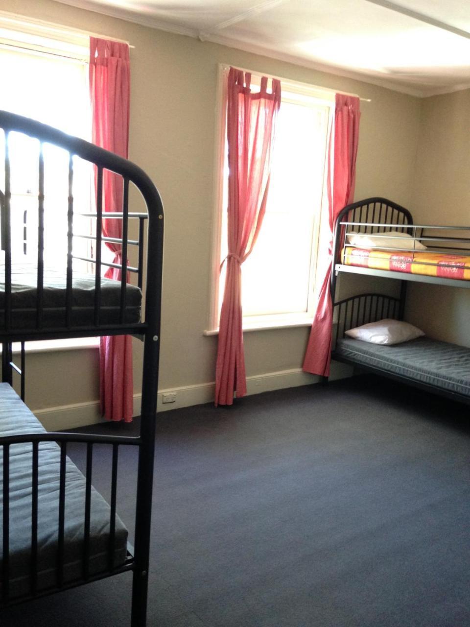 Bed in 6-Bed Mixed Dormitory Room